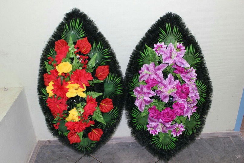 Как сделать траурный венок своими руками